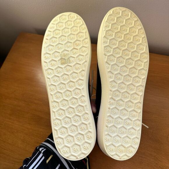 Stuart Weitzman Women’s Livvy Black And Leopard Low Top Lace Up Sneaker - Picture 10 of 16